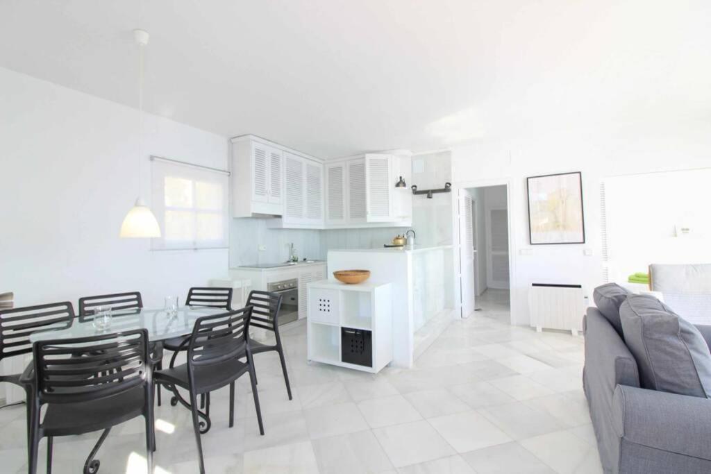 Apartamento Con Piscina - Anfiteatro 칼페 외부 사진